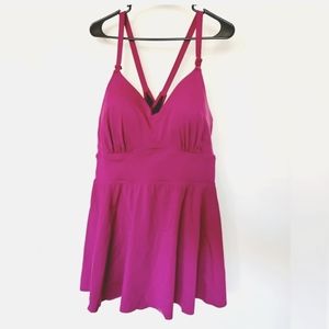 NWT Torrid Raspberry Tankini Top Sz 4-D/DD